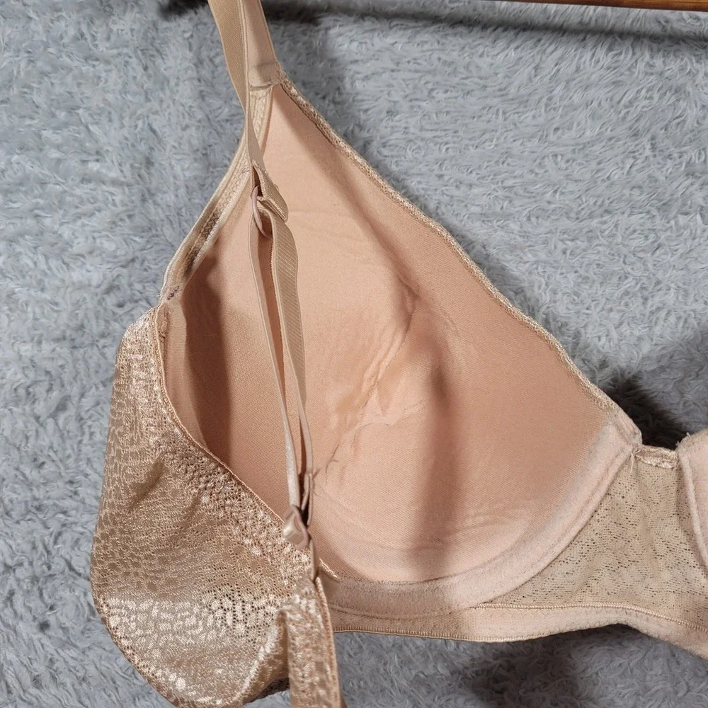 Kathy‎ Ireland Intimates Bra Women 40D Tan Lace Underwire Adjustable Straps 0694